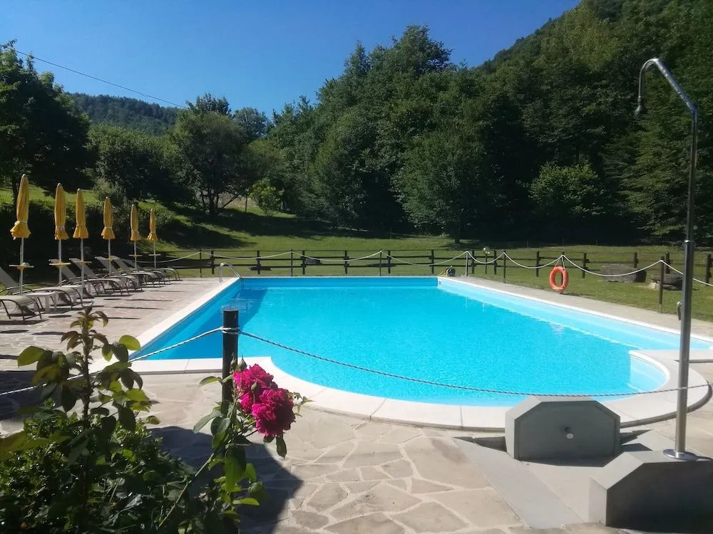 Отель В Agriturismo La Ferraia