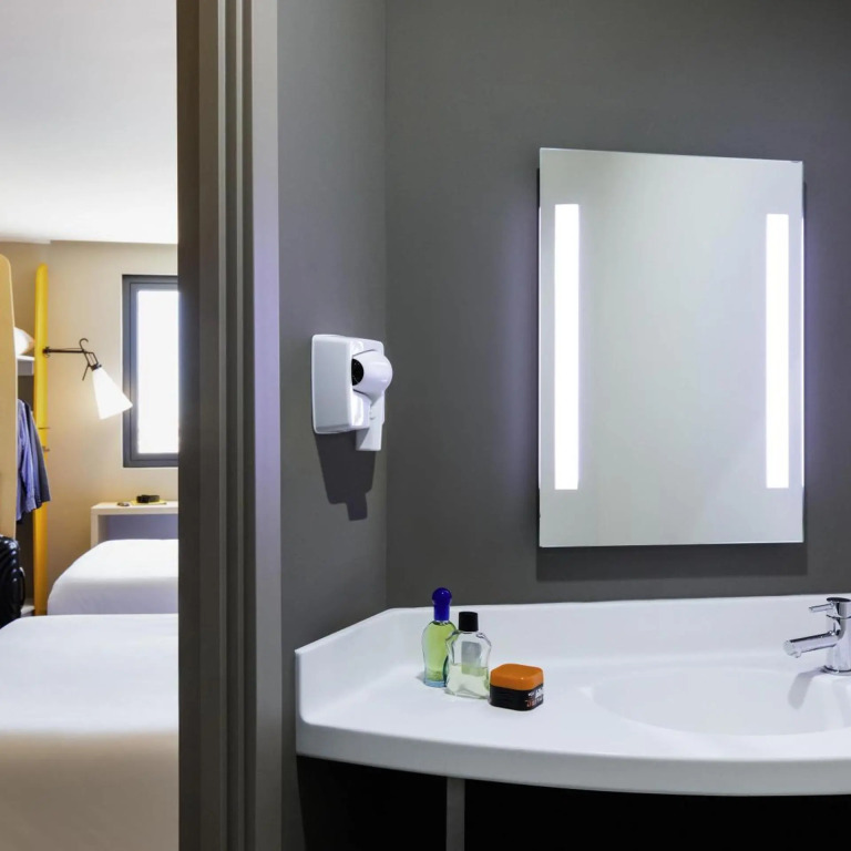 Ibis Tijuana Zona Rio