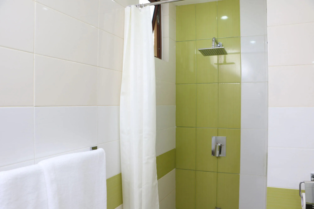 Saninro Hotel - Ragama