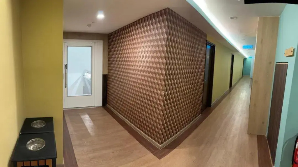 T SQUARE HOTEL