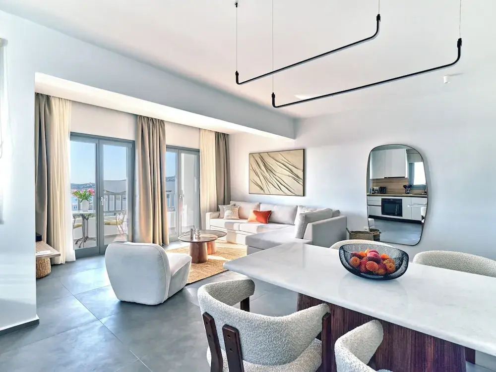 Parousia Luxury Apartments