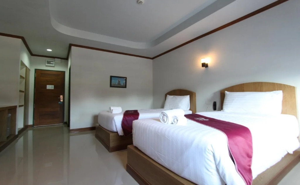 Thada Chateau Hotel