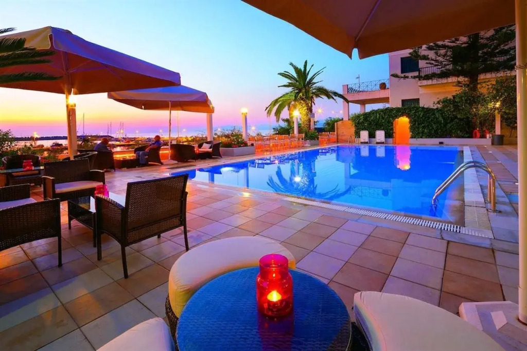 Kyparissia Beach Hotel