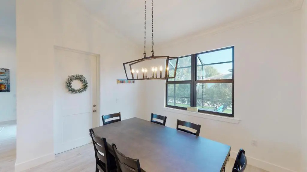 117 South Heathwood Drive