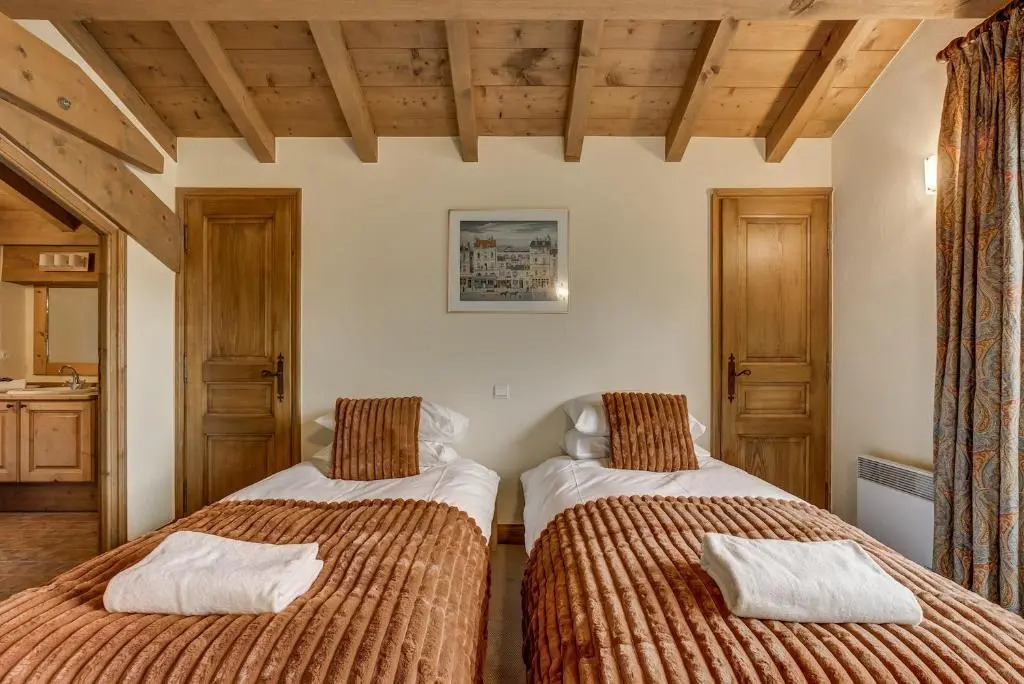 Chalet Ecritoire - Alpes Travel - Les Houches - Sleeps 10