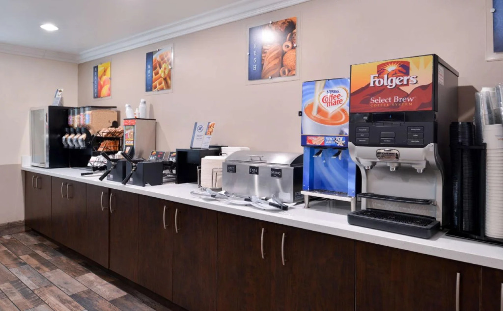 Best Western Airport Plaza Hotel   LAX Airport LA Stadium