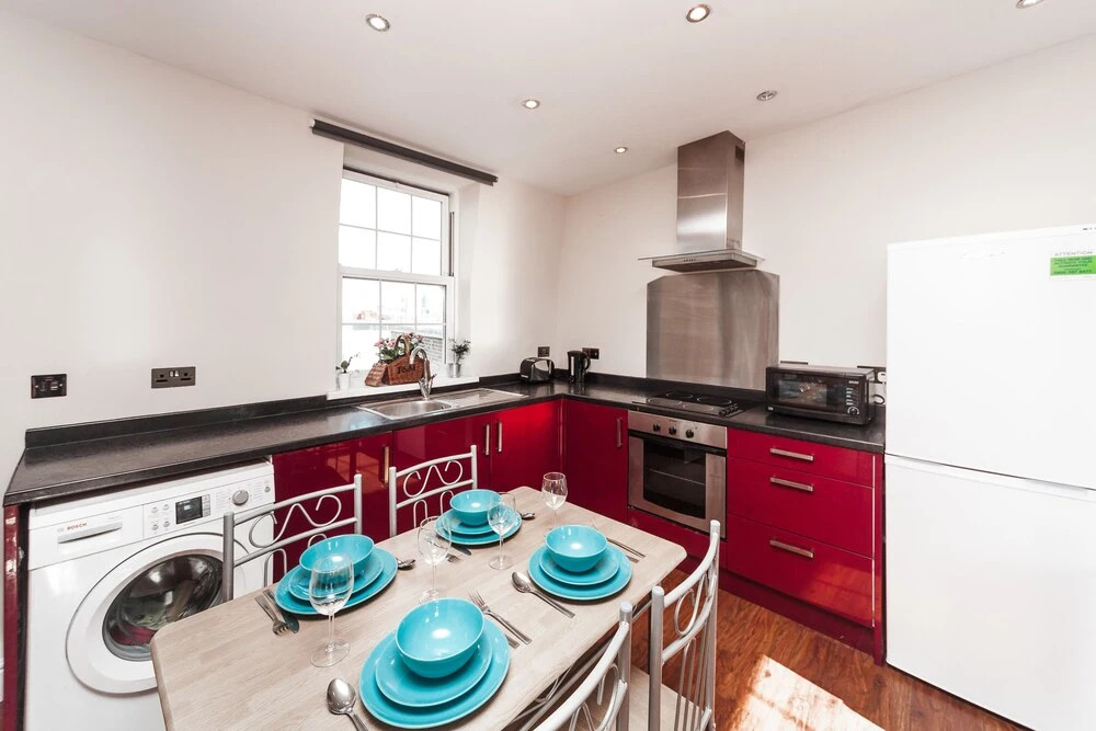 City view flat at Liverpool st Brick Ln