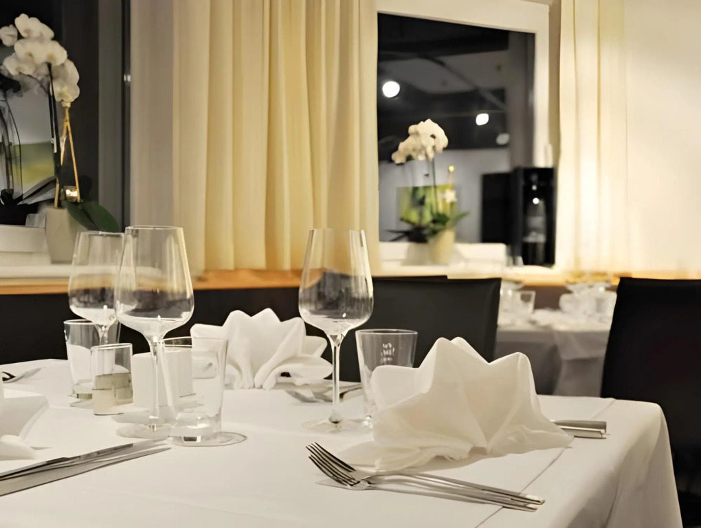 ARX Hotel & Restaurant