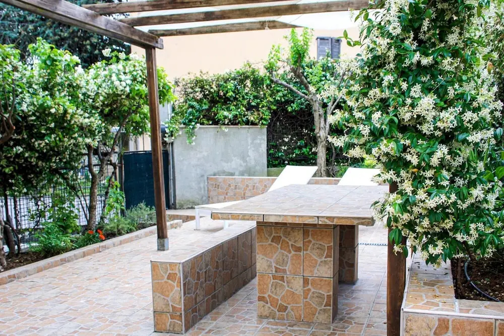 The Secret Garden - Italian Homing