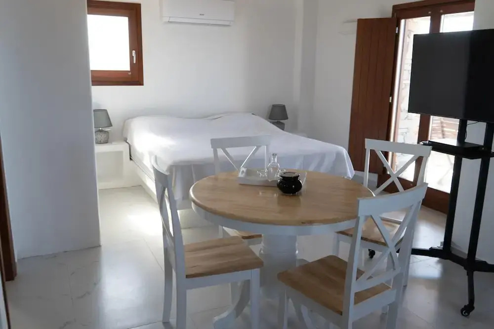 Folegandros Serenity - Livadaki Summer Hideaway