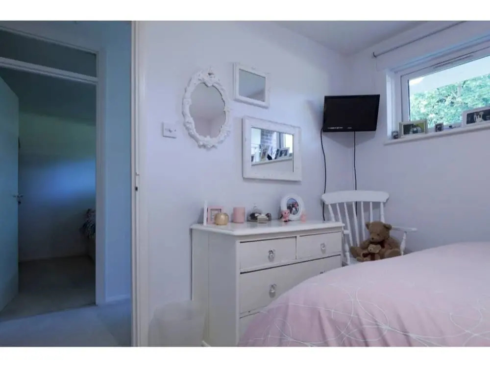 Spacious 2BR Modern Flat in London