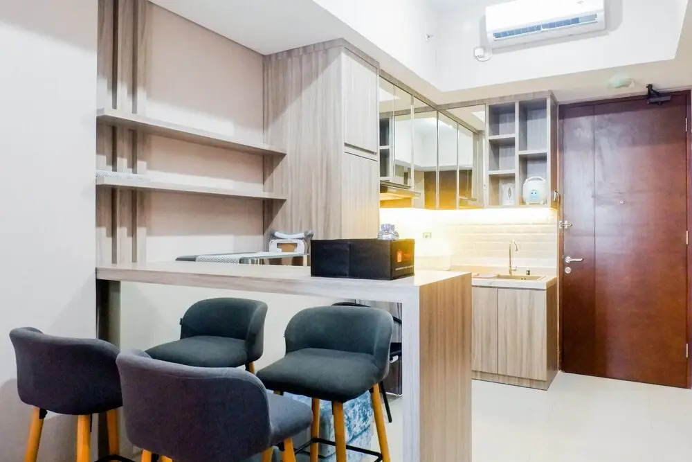 Strategic 2Br Apartment Connected to Marvell City Mall at The Linden
