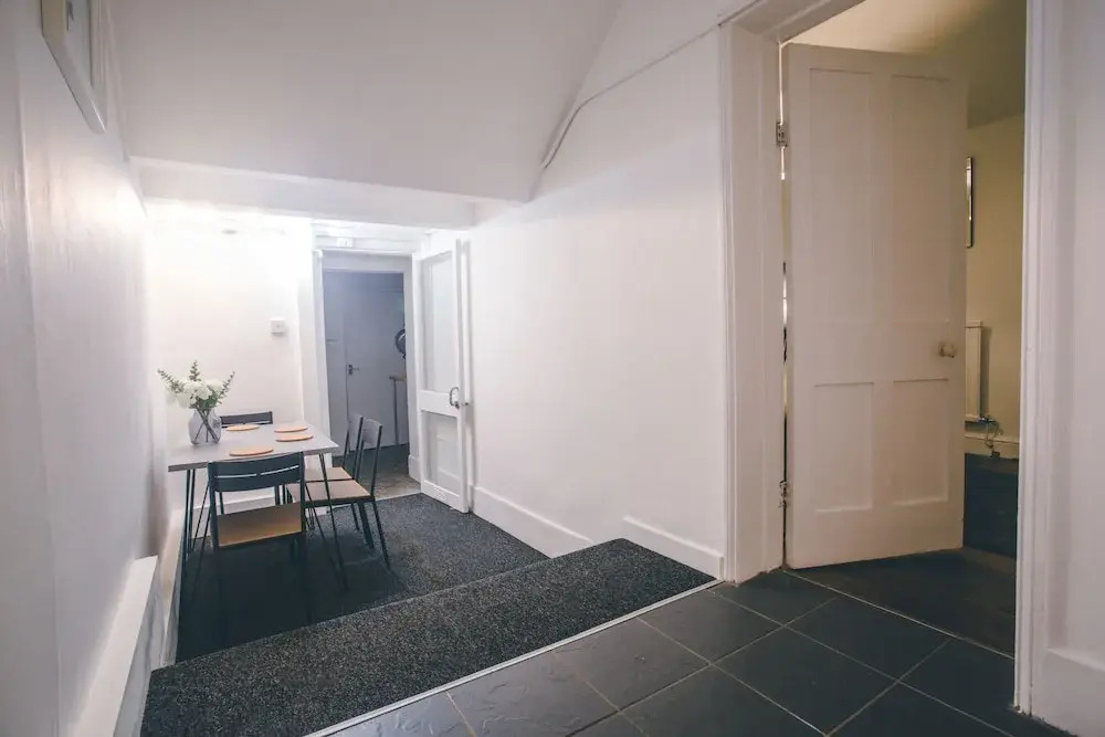 Short Stay Bristol - Pembroke Apartment