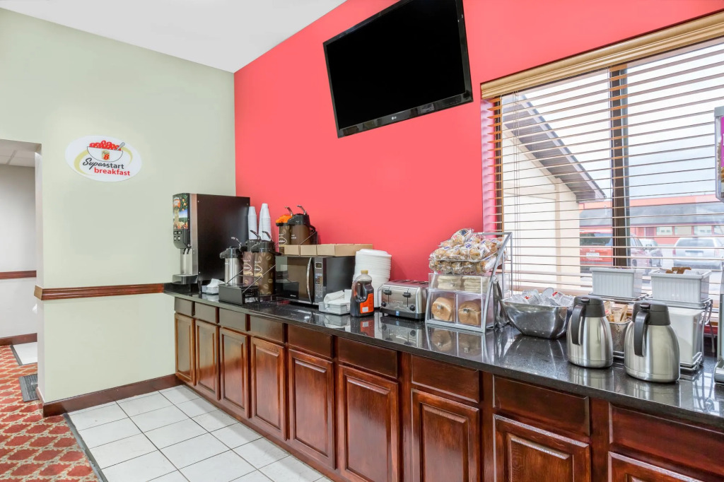 Red Roof Inn Ames