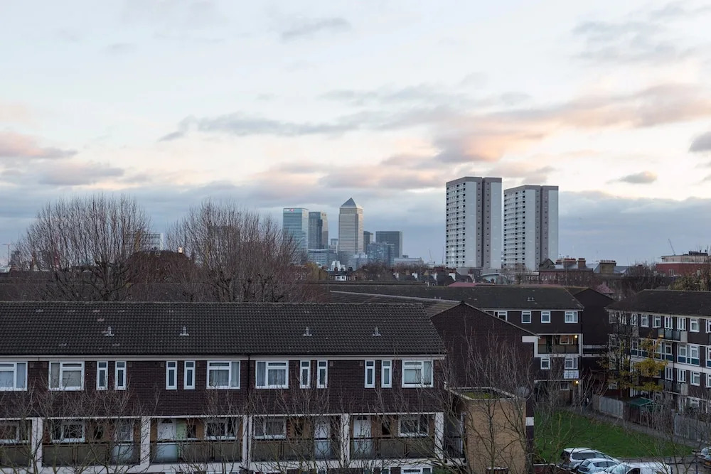 Amazing 1 Bedroom Flat in Bow with Balcony
