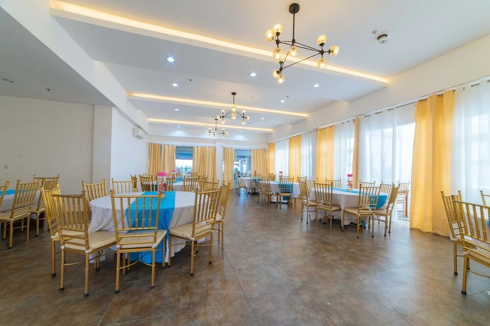 RedDoorz Plus at Hotel Metro Kalibo