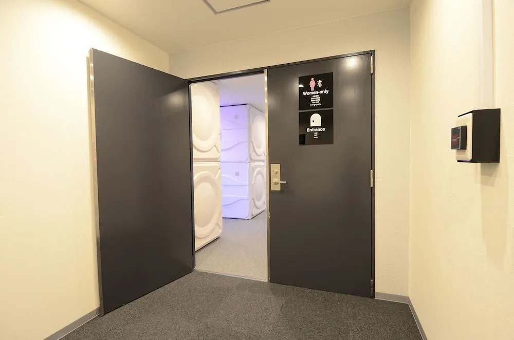 Moon Station Hotel Tokyo