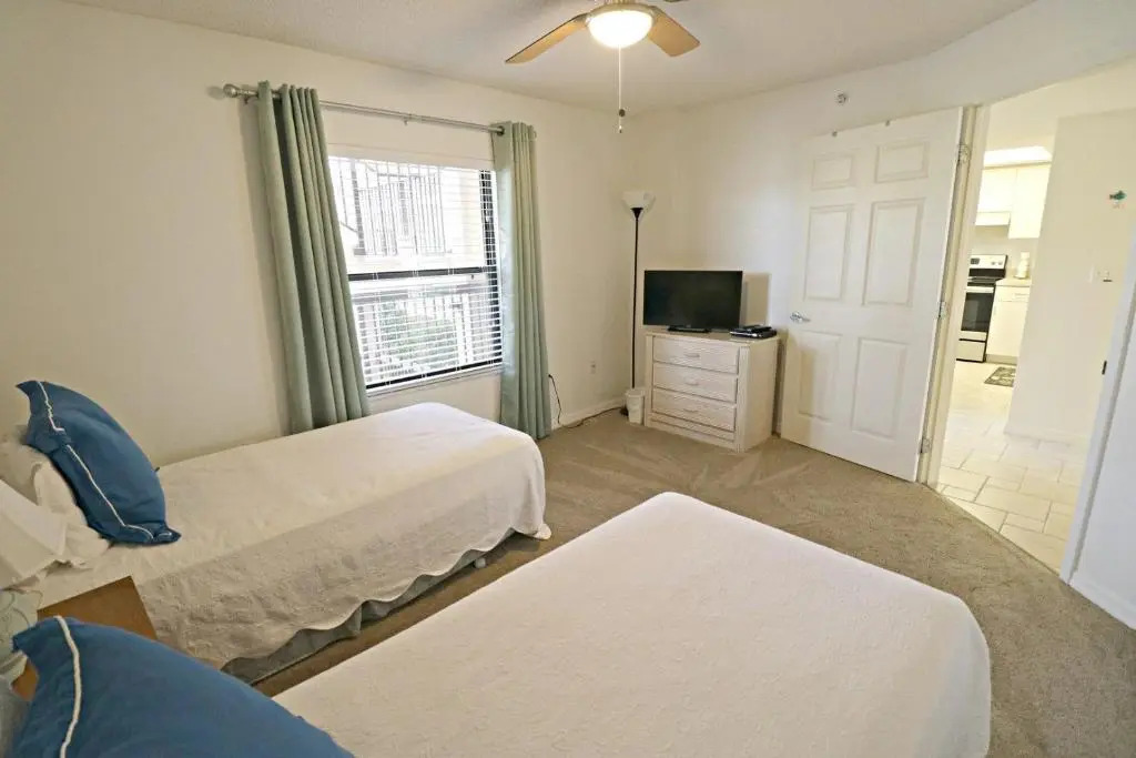 Ocean Village Club F22