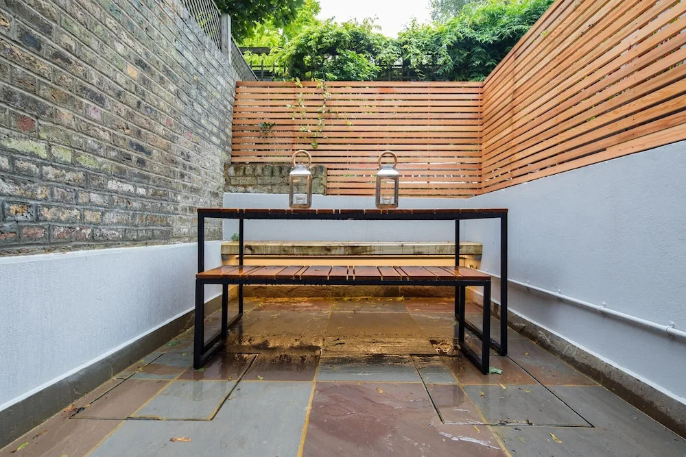 Quiet Classical/modern Designer Garden Flat
