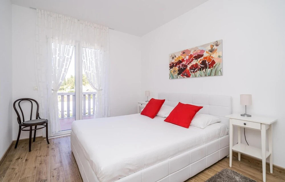 Stunning Home in Sipanska Luka With 6 Bedrooms, Wifi and Outdoor Swimming Pool