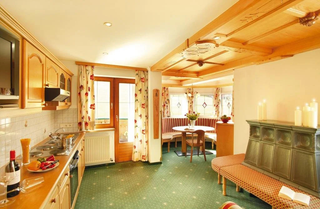 Apparthotel Talhof, Restaurant, Pool und Spa
