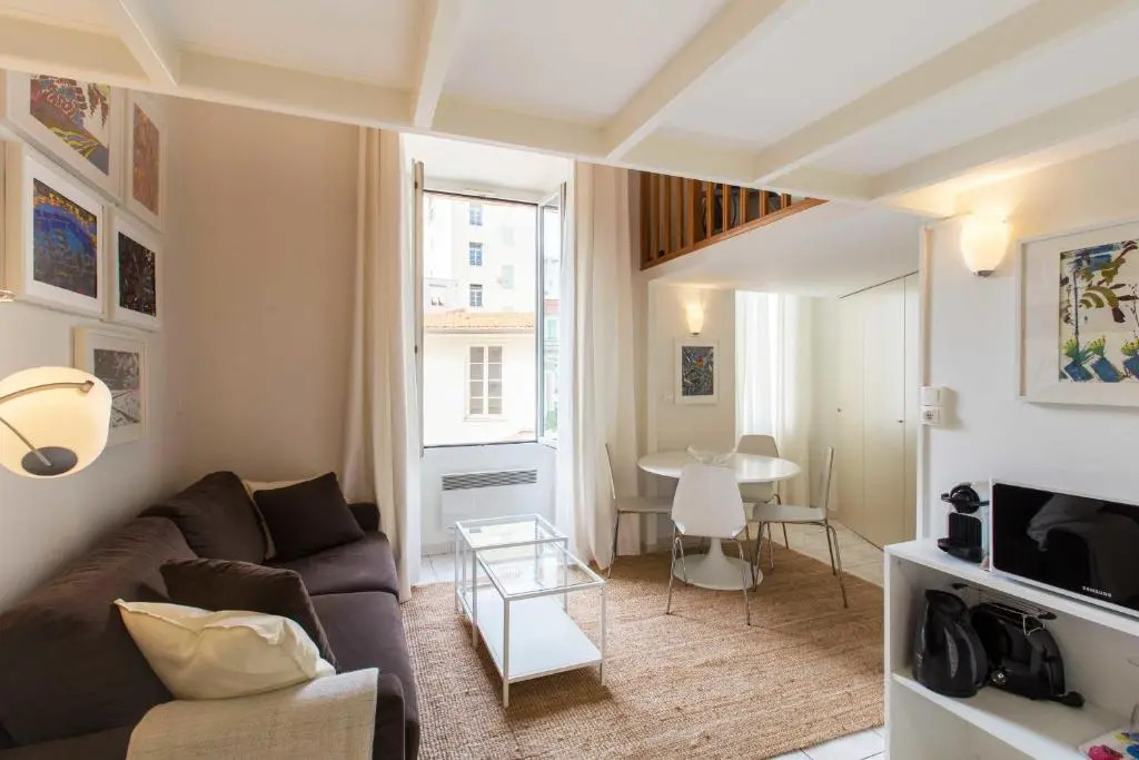 SUEDE PROMENADE Duplex apartment at 1 min from the sea 2 bathrooms