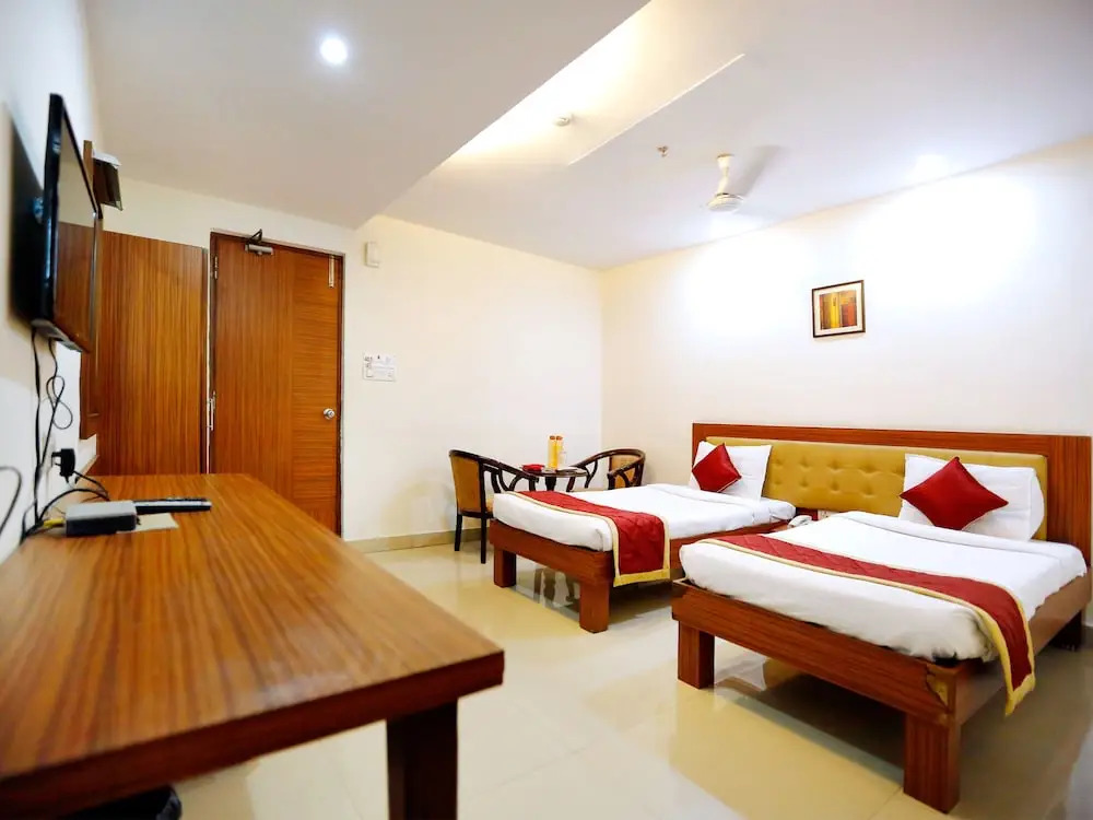 Treebo Trend Grand Plaza Nampally
