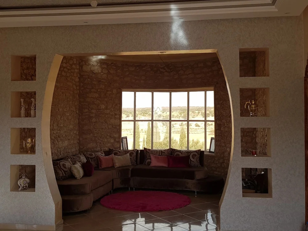 Villa Al Jaouhara - Private Pool, 1-Hectare Garden & 20 Guests