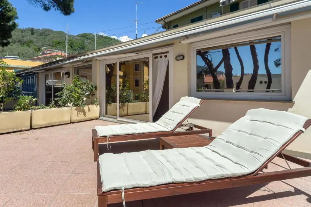 Cinque Terre Moneglia Apartments