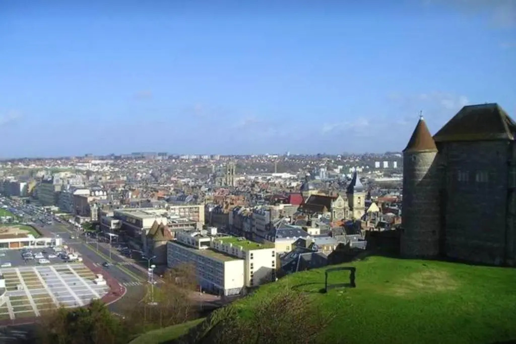Maison de 3 chambres avec vue sur la ville et wifi a Arques la Bataille