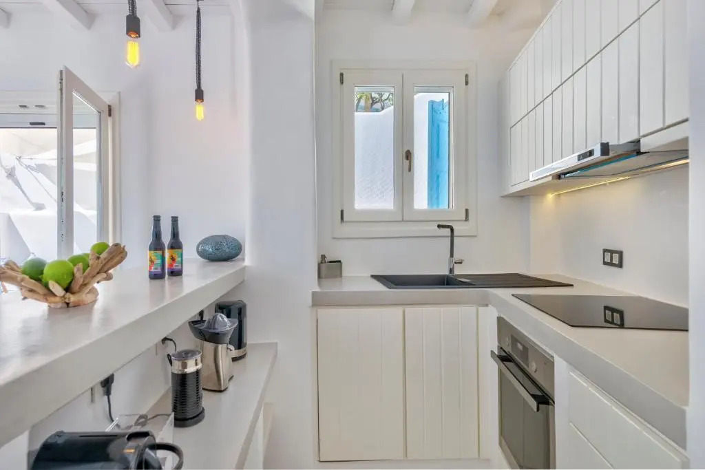Mykonian Mews Luxury Suites