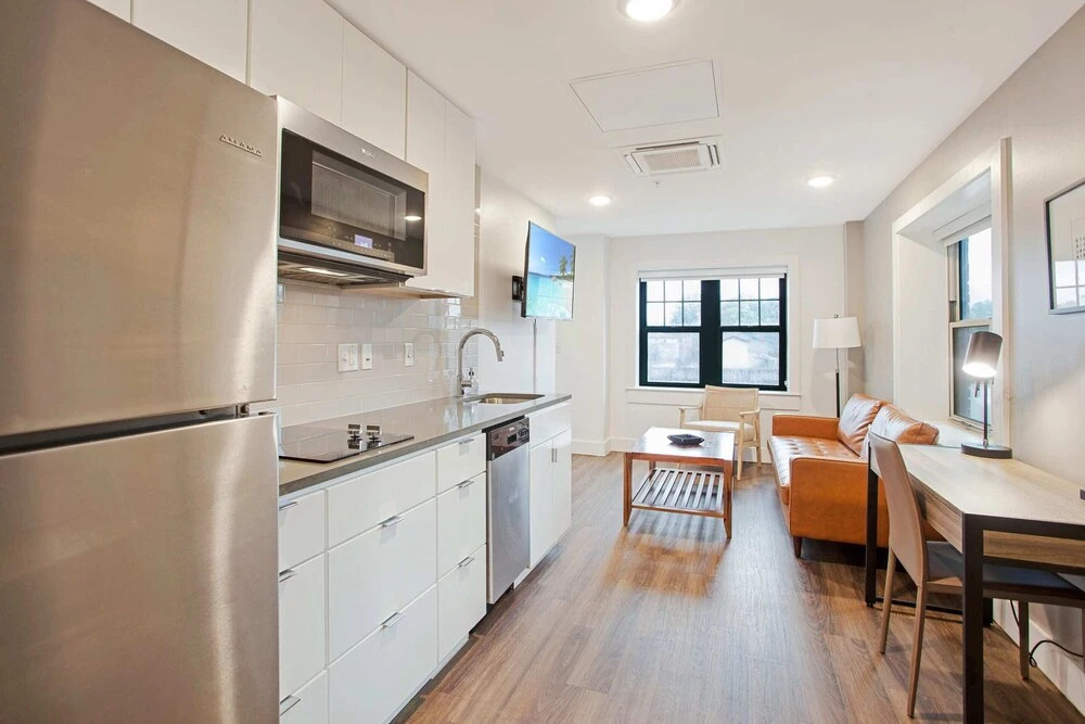 THE NETHERLAND - Modern MW Apts with Rooftop by Zencity