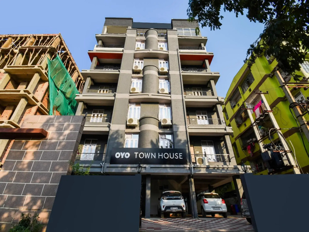 OYO 40963 Townhouse 404 Vidya Vihar