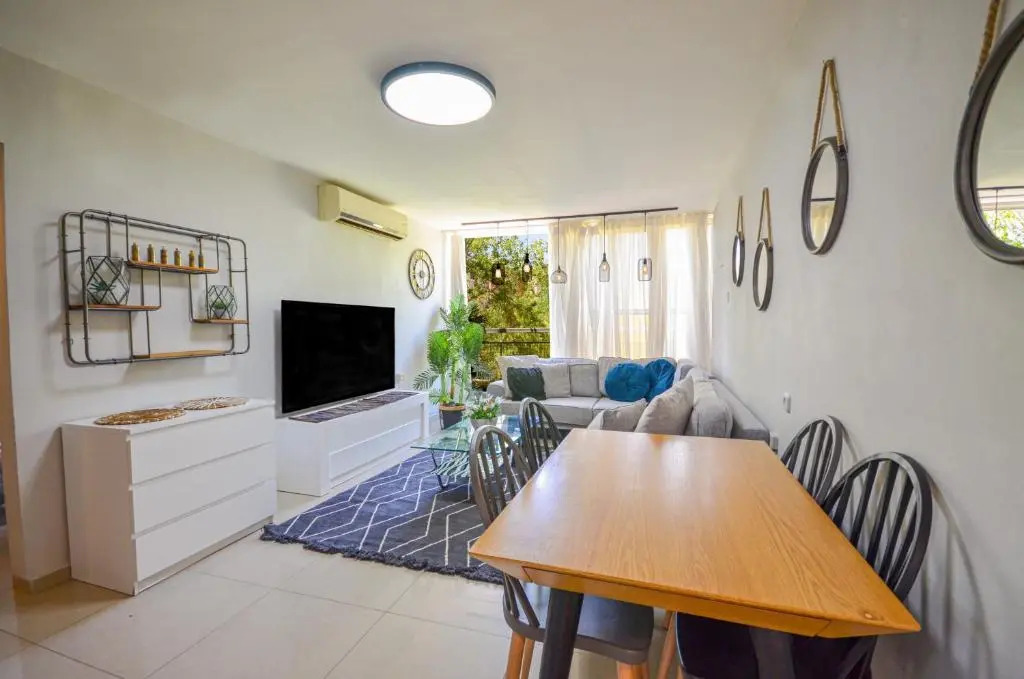 Designed amazing 3BR Apartment - Yalarent