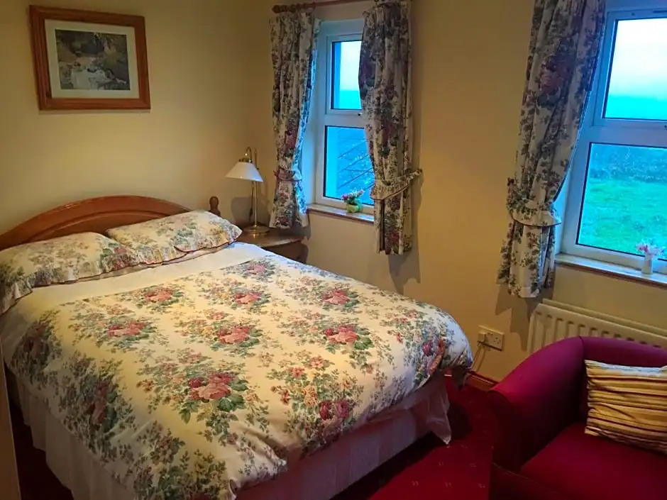 Leafield House