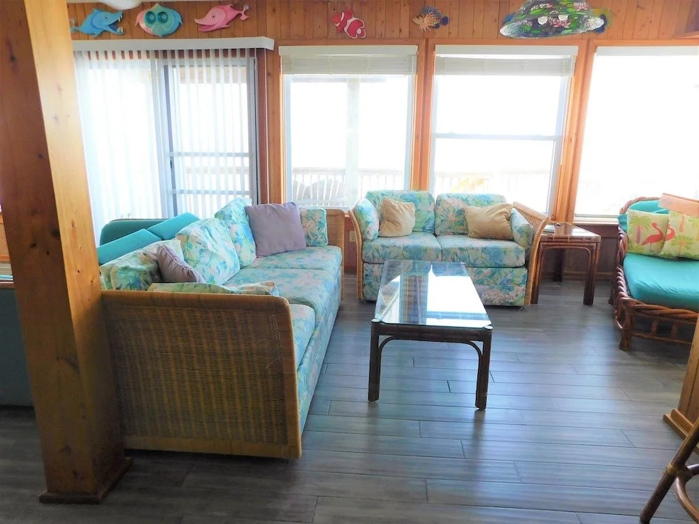 Salamander II 3 Bedrooms 2 Bathrooms Home