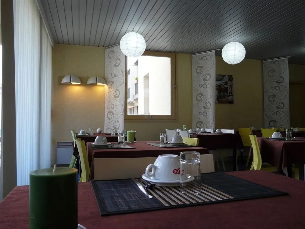 Brit Hotel Du Ban