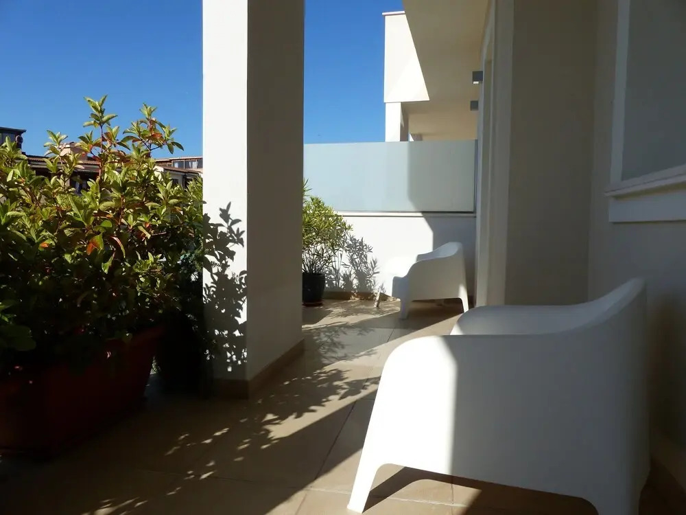 Apartment With Terrace for 4 People