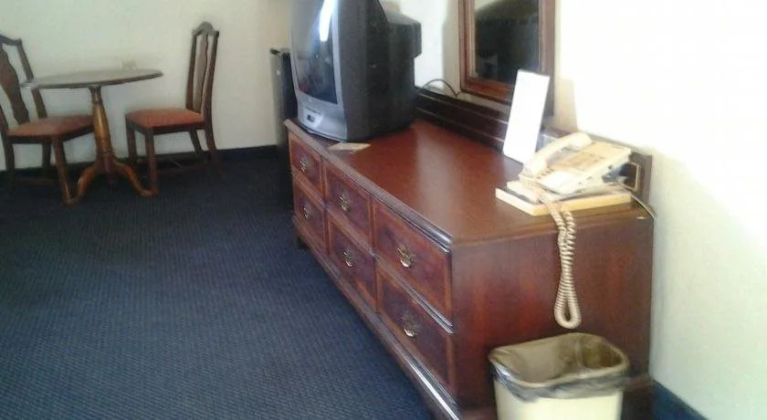 Budget Inn