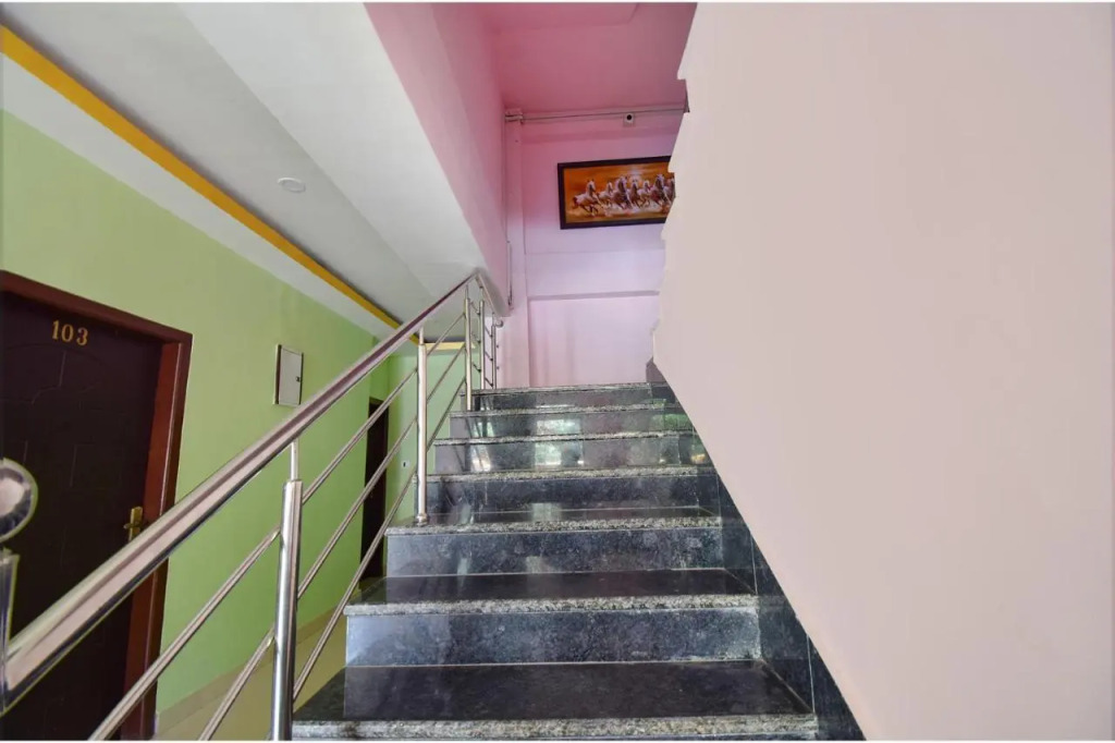 FabHotel Knight Airways - Nr Guwahati Airport