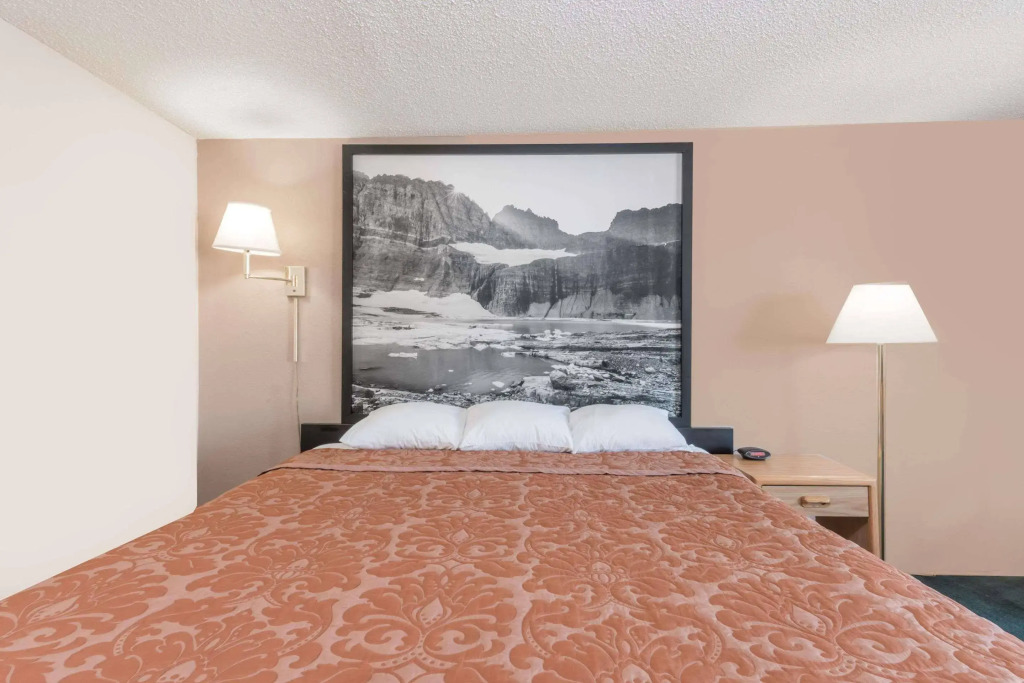 Glendive Lodge