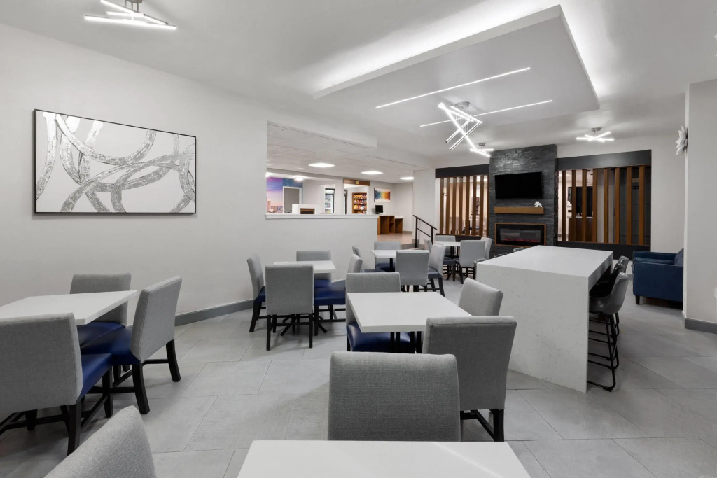 La Quinta by Wyndham Houston Stafford Sugarland