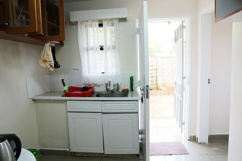 Kattaa's Quiet & Cozy Home near JKIA