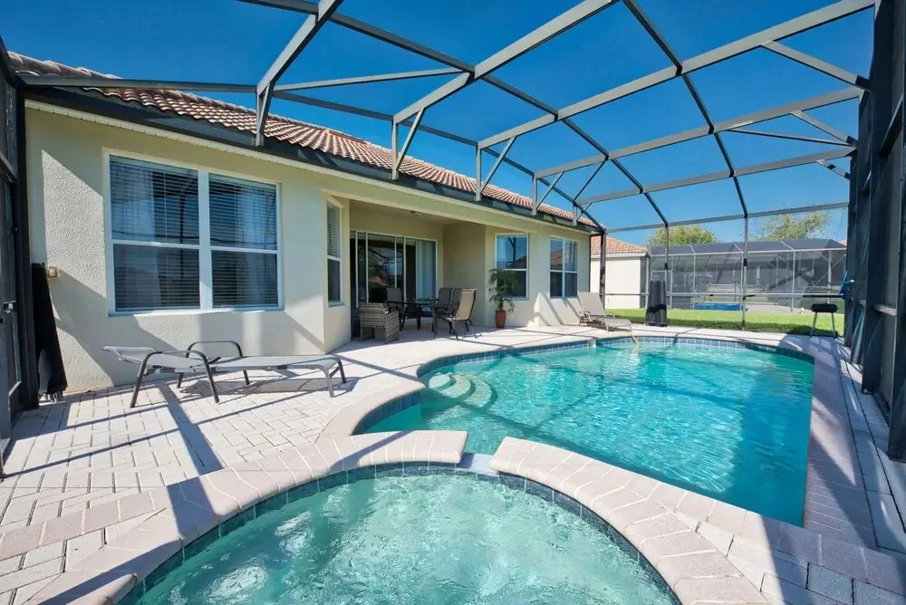 Luxury Retreat Windsor Hills 5 Br Home by RedAwning