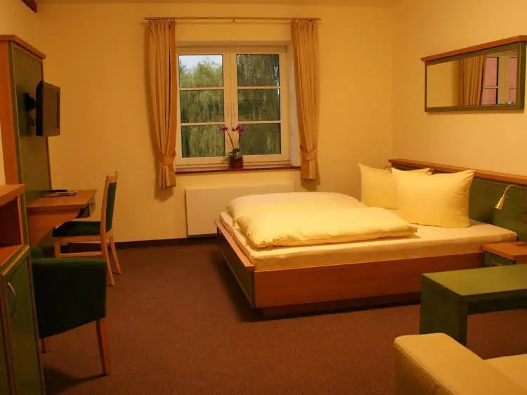 Hotel und Restaurant Am Peenetal