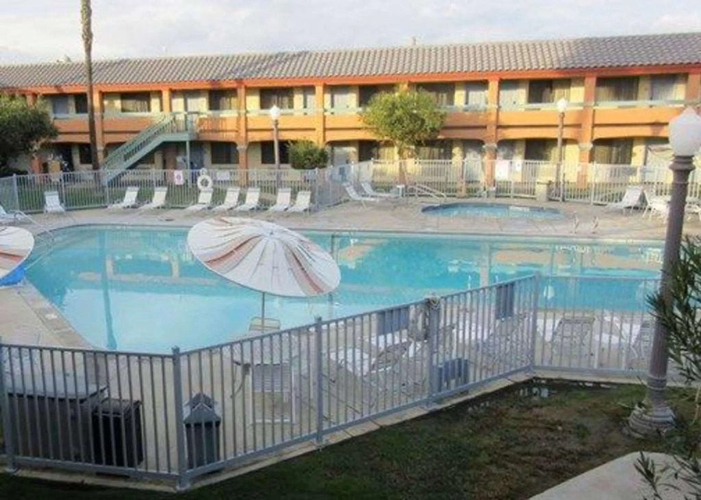 Spark By Hilton Santa Nella