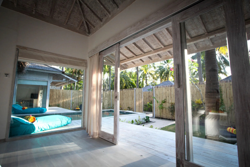 Sunset Palms Resort