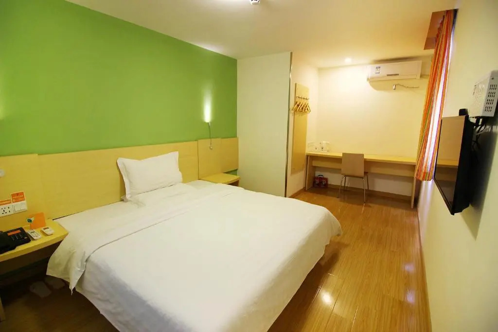 7Days Inn Zhuhai Doumen district government pedestrian street