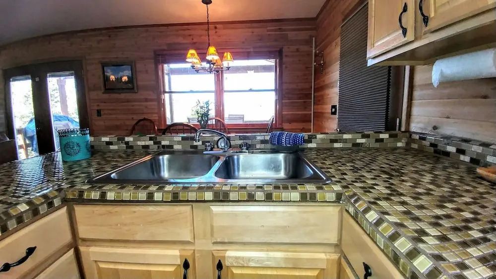 Bear With Us - Two Bedroom Cabin