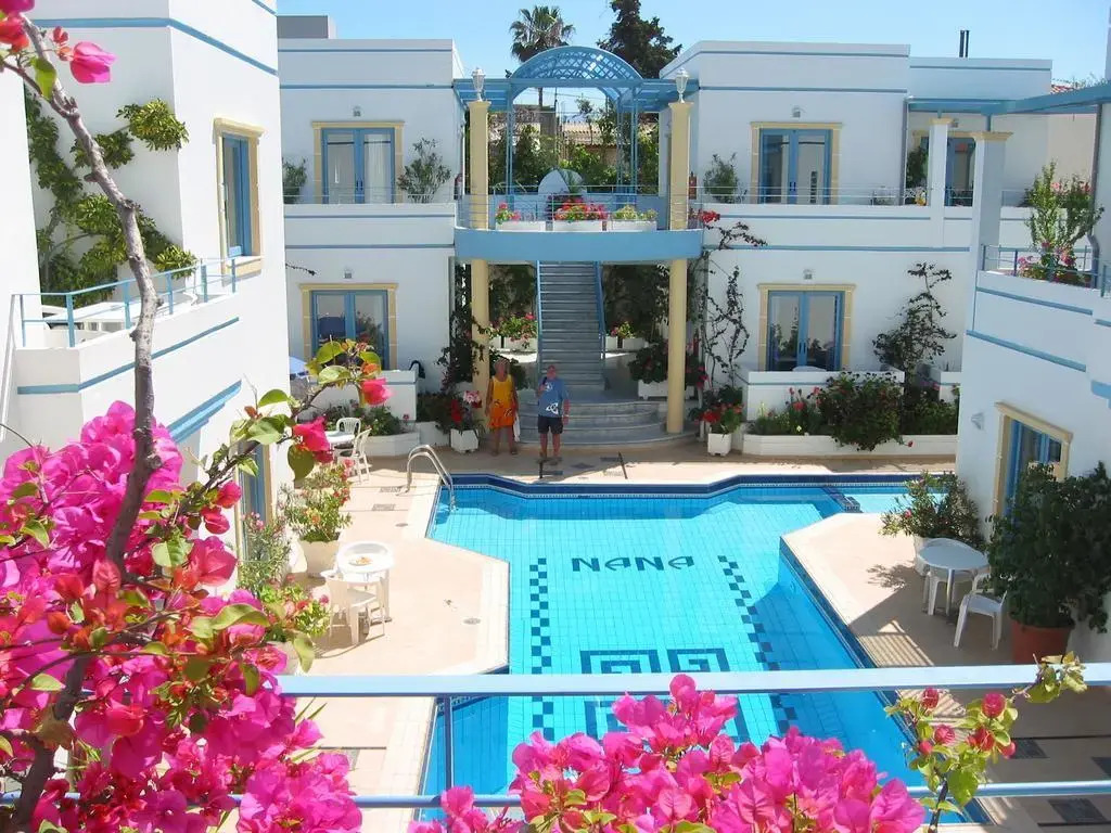 Nana Hotel